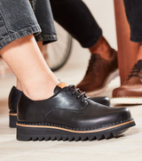 Derby T032 in pelle nera