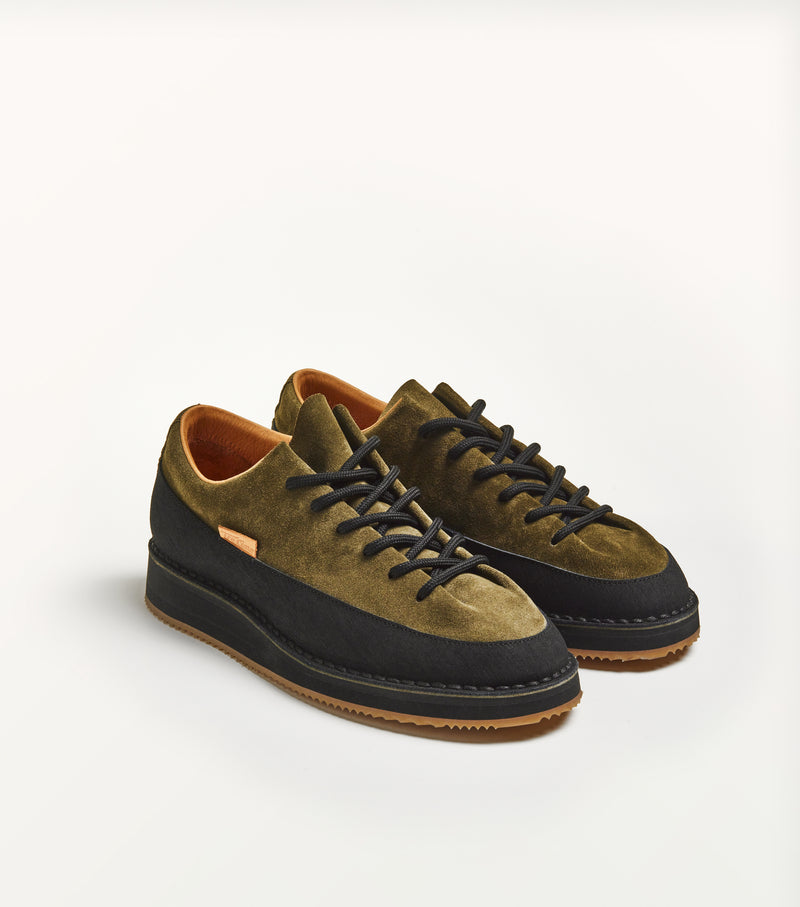 Sneaker fasciata T150 in suede verde