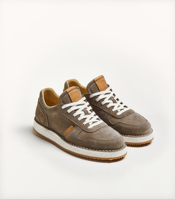 Sneaker tennis T130 in suede grigio