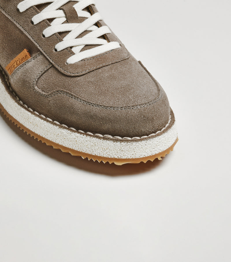 Sneaker tennis T130 in suede grigio