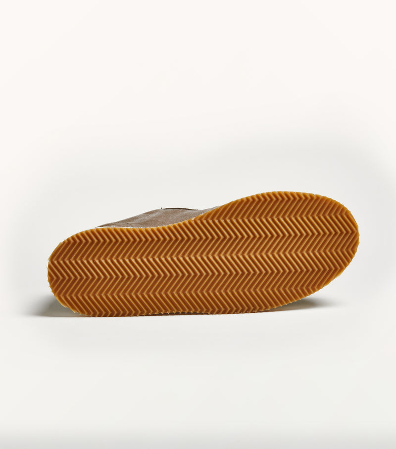 Sneaker tennis T130 in suede grigio