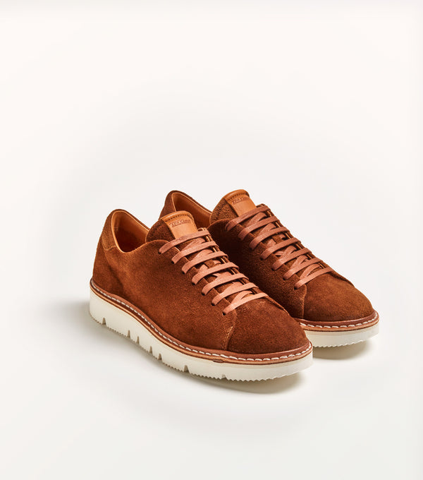 Sneaker bassa T100 in suede sigaro - PreOrder